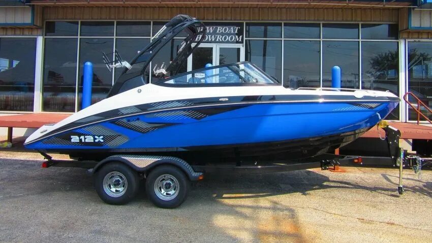 Катер ямаха 212х. Yamaha 212. Yamaha 212 катер. Yamaha 212. Yamaha 212x.
