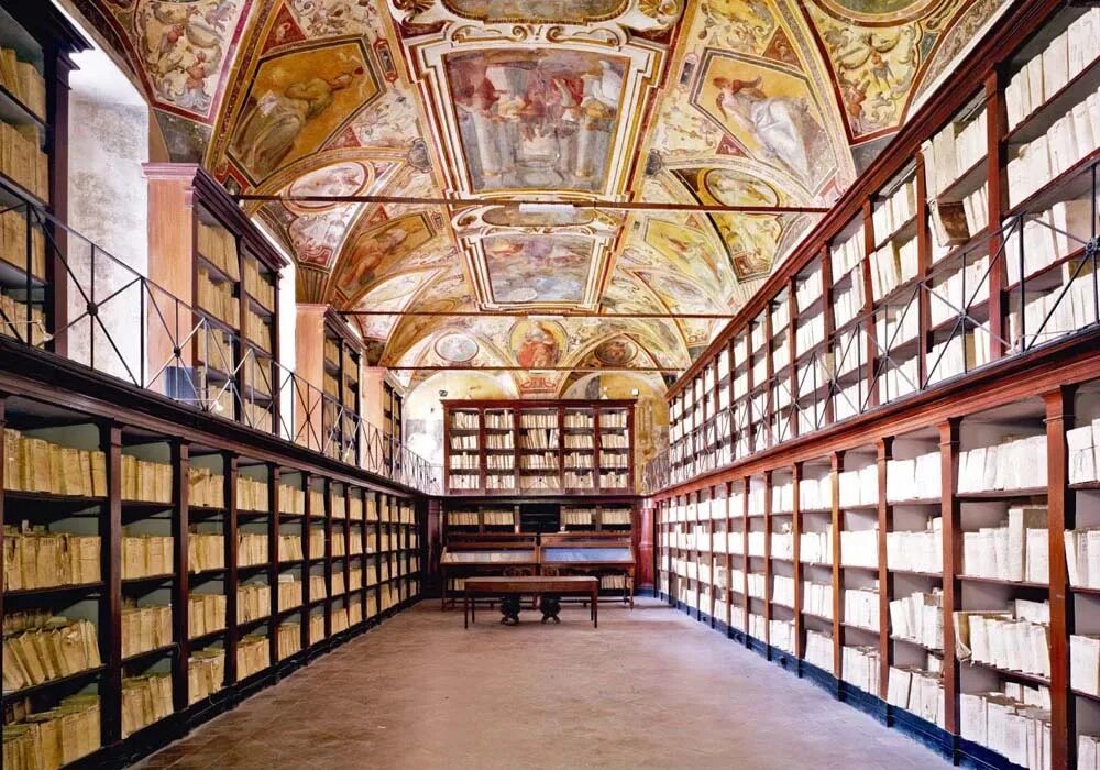 потайная дверь в библиотеке. апостольская библиотека ватикана (ватикан, 1455). книжный шкаф с потайной дверью. потайная дверь шкаф. секрет спрятанный в библиотеке.