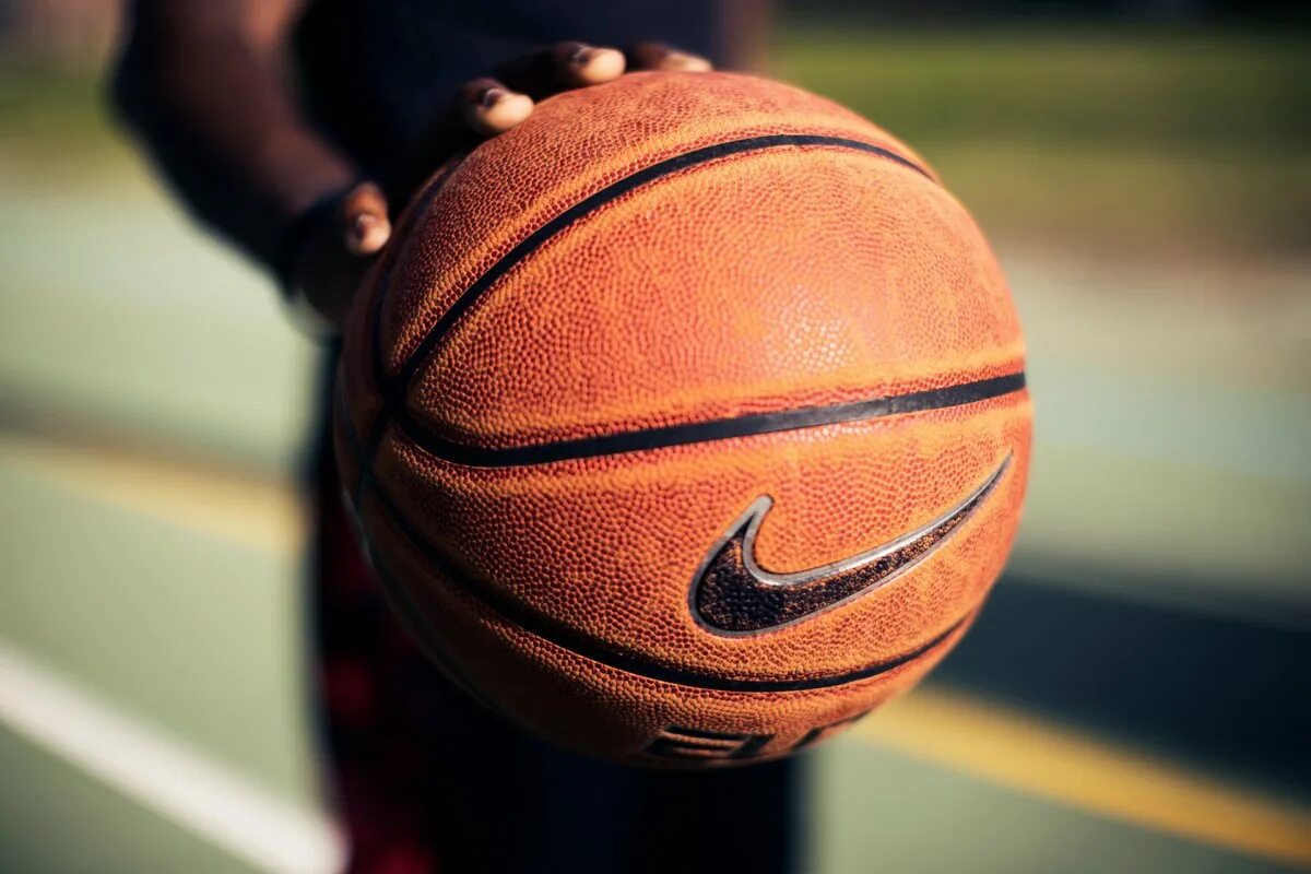 Мяч становится живым. Баскетбольный мяч асб. баскетбольный мяч nike nba. найк для баскетбола. мяч баскетбольный баскетболистка.