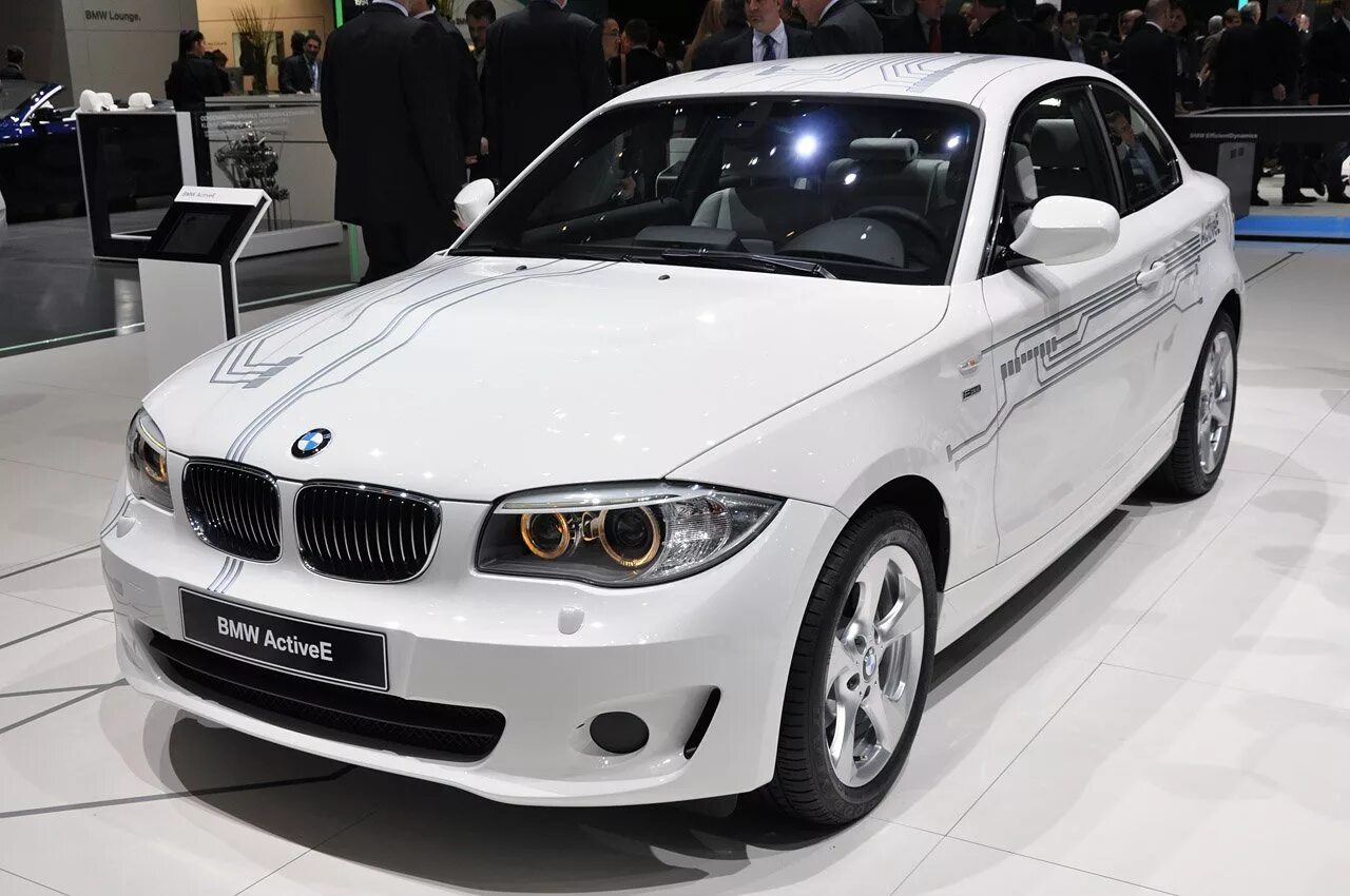 Bmw 1 series 2022. Bmw concept 2010. Bmw 1 series 2012. бмв 5 2024. бмв 300.