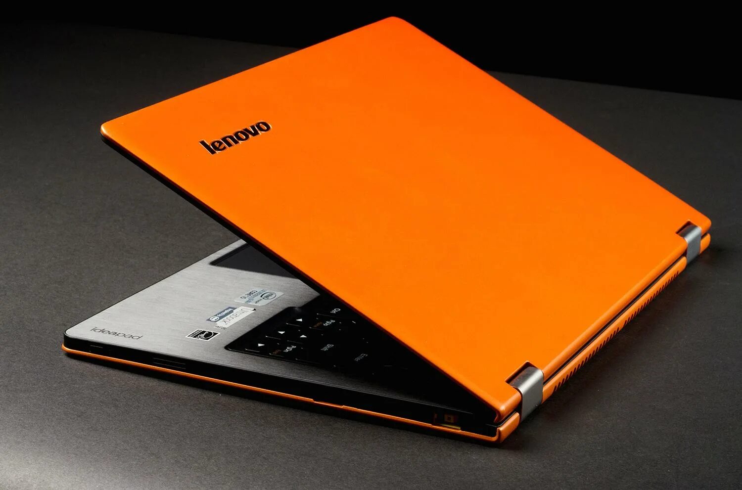 Леново йога ноутбук оранжевый. Lenovo IDEAPAD Yoga 2022. Lenovo Yoga оранжевый. Нетбук леново оранжевый. Леново телефон ноутбук