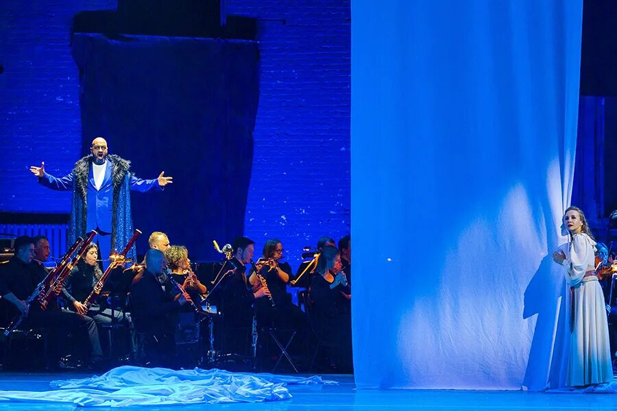 Дама пик мюзикл фанфики. Дама пик мюзикл фанфики. Замок синей бороды мюзикл. Дама пик мюзикл фанфики. Замок синей бороды мюзикл.