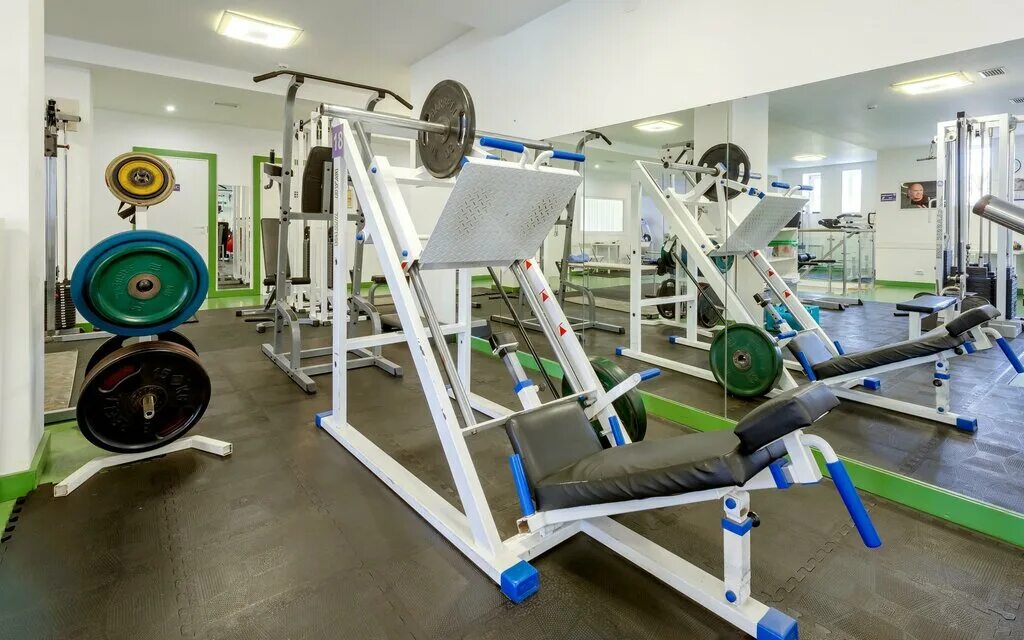 центр бубновского в купчино. центр доктора бубновского нижний новгород. клиника доктора бубновского в питере. инструкторы центр бубновского на хошимина. центр доктора бубновского спортзал.