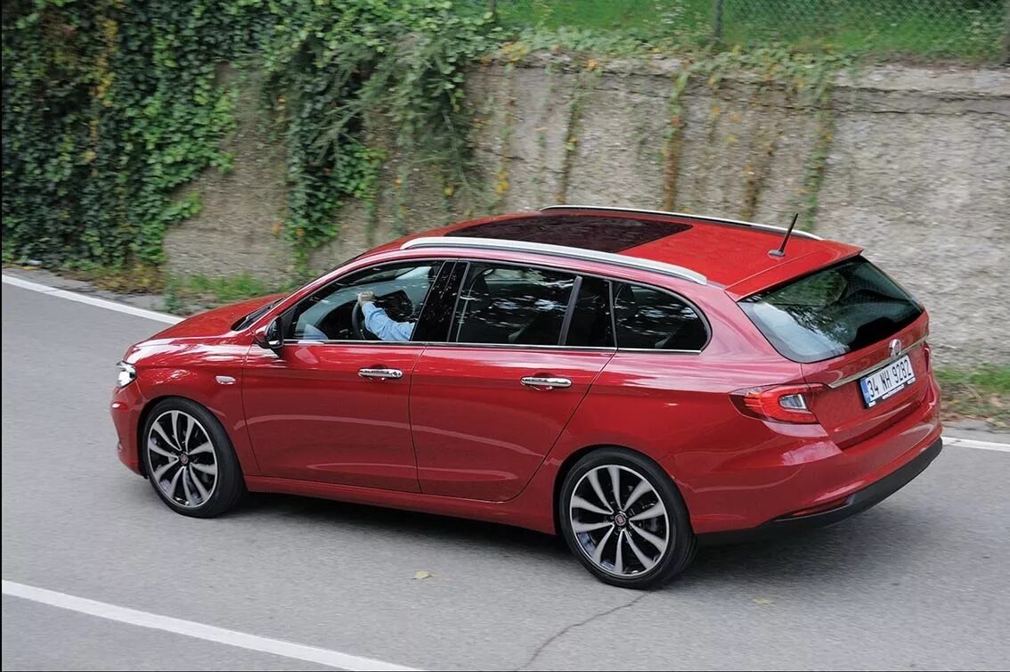 Fiat tipo 2016 универсал. Fiat tipo 2017 универсал. Fiat tipo Station Wagon. Fiat Egea Station Wagon. Тест хэтчбек