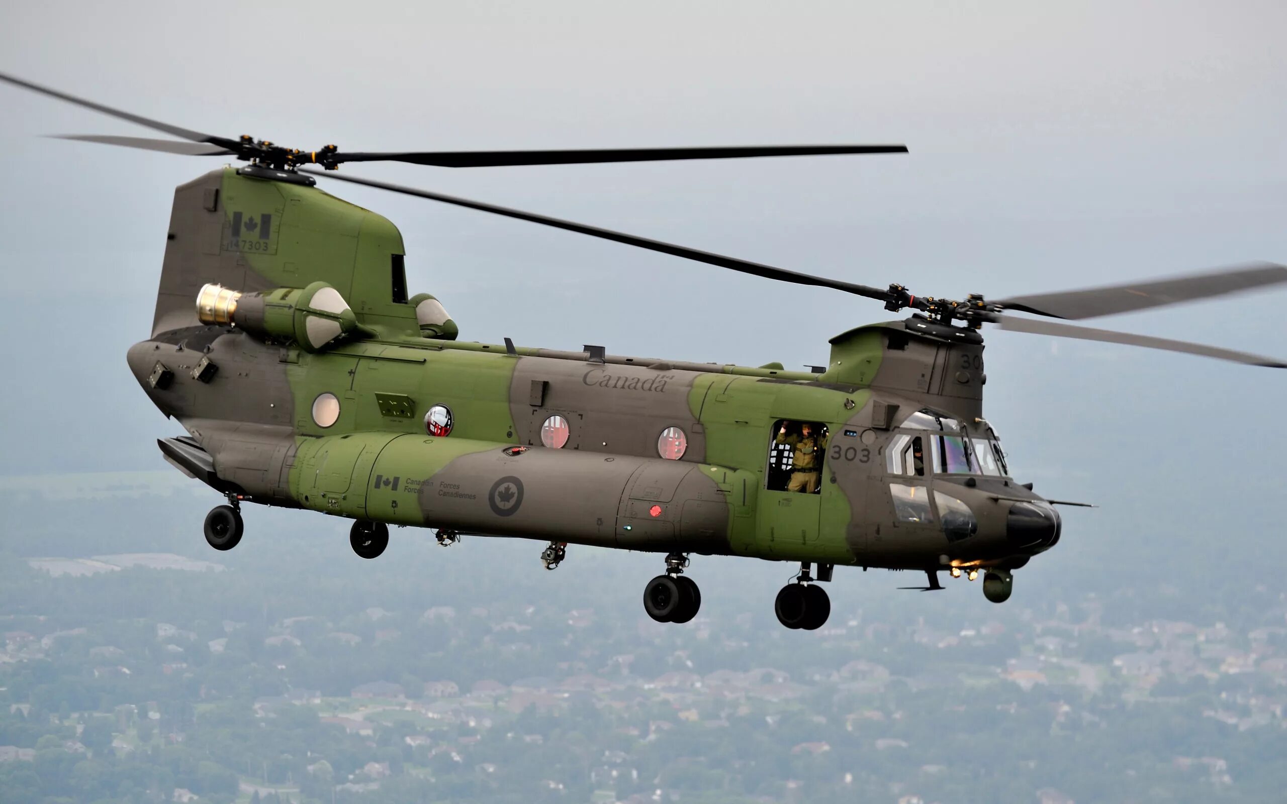 Военный вертолет. Вертолет Ch-47 Chinook. Ch-47f «Чинук». Boeing Ch-47 Chinook. Вертолёт СН 47 Чинук.