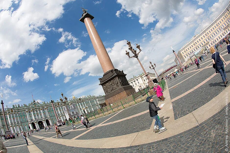Петербург 2015. Дворцовая площадь в санкт-петербурге. Хоровод на дворцовой площади 2022 15 августа. Концерты в спб дворцовая площадь. Дворцовая площадь в санкт-петербурге парад.