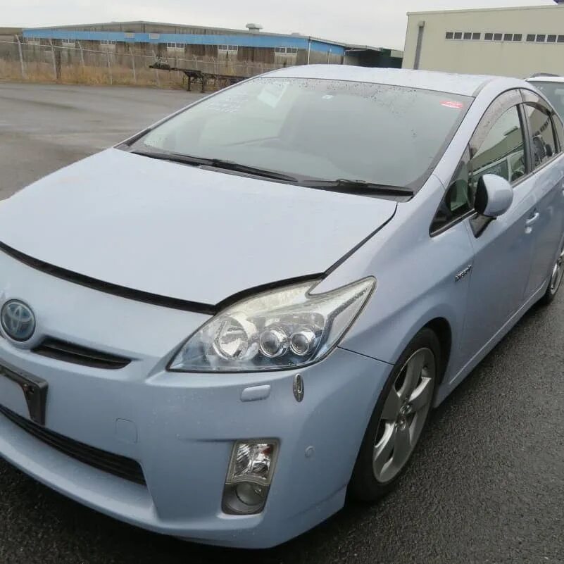 Куплю приус 30 владивосток. Тойота Приус zvw30. Toyota Prius zvw30 g. Тойота Приус 30 кузов. Тойота Приус 30 g Touring selection.