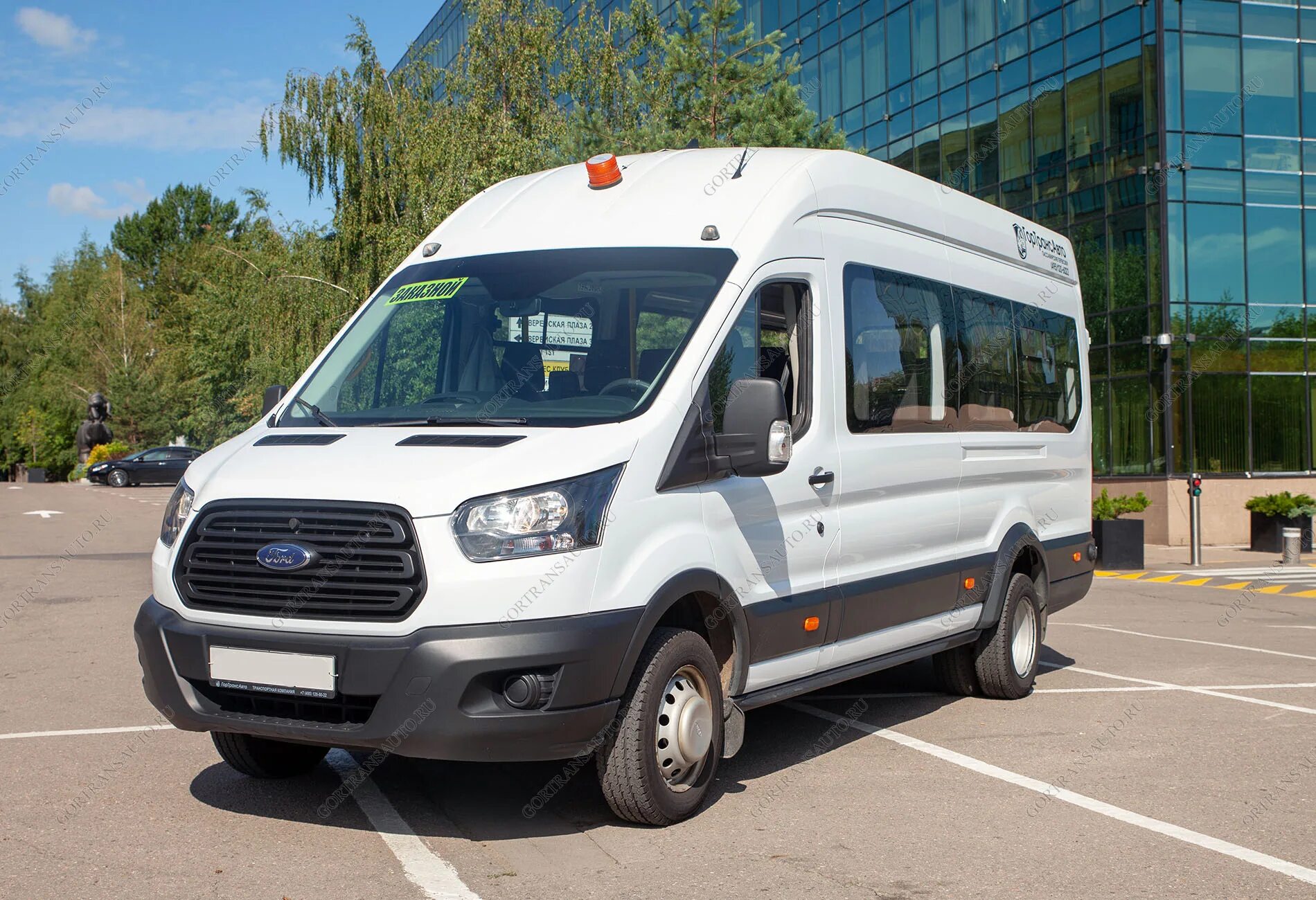 Ford Transit 1000. Форд Транзит микроавтобус белый 18 мест. Форд Транзит микроавтобус 2021 белый. Микроавтобус Форд Транзит 21 место. Куплю микроавтобус форд транзит россия