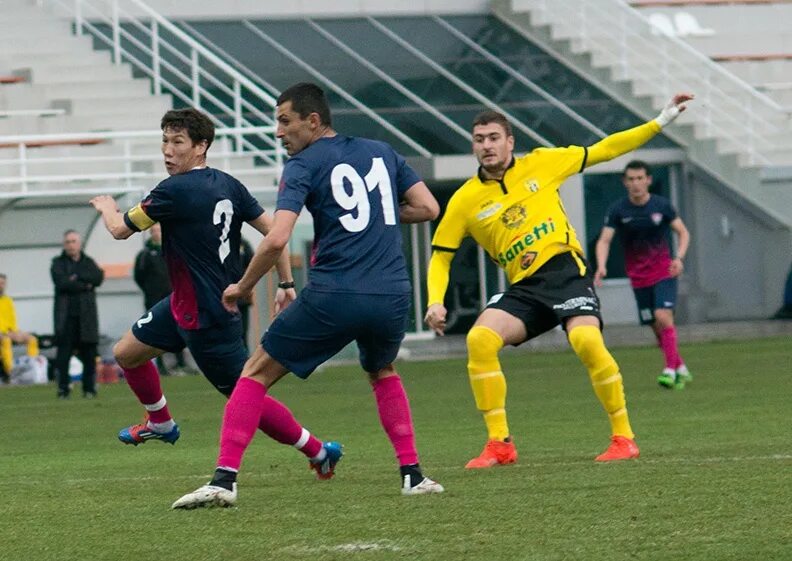 Шорокшар козармишлень. Шорокшар козармишлень. Козармишлень футбольный клуб. Шорокшар козармишлень. Вашаш фк.