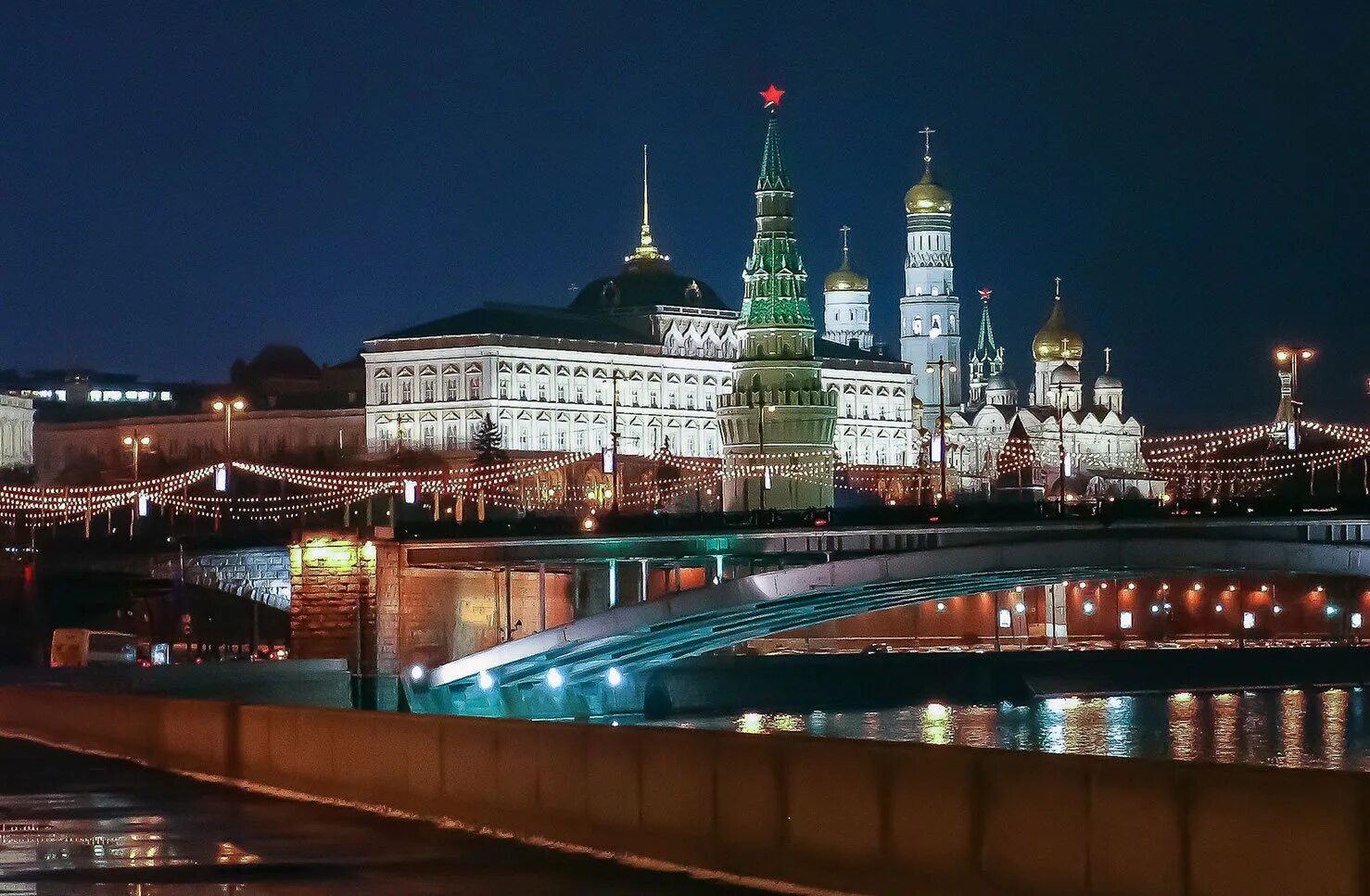 Кремлевский вид. Кремлин Москва. Кремль Москва. Кремлевская набережная Москва. Виды Кремля в Москве.