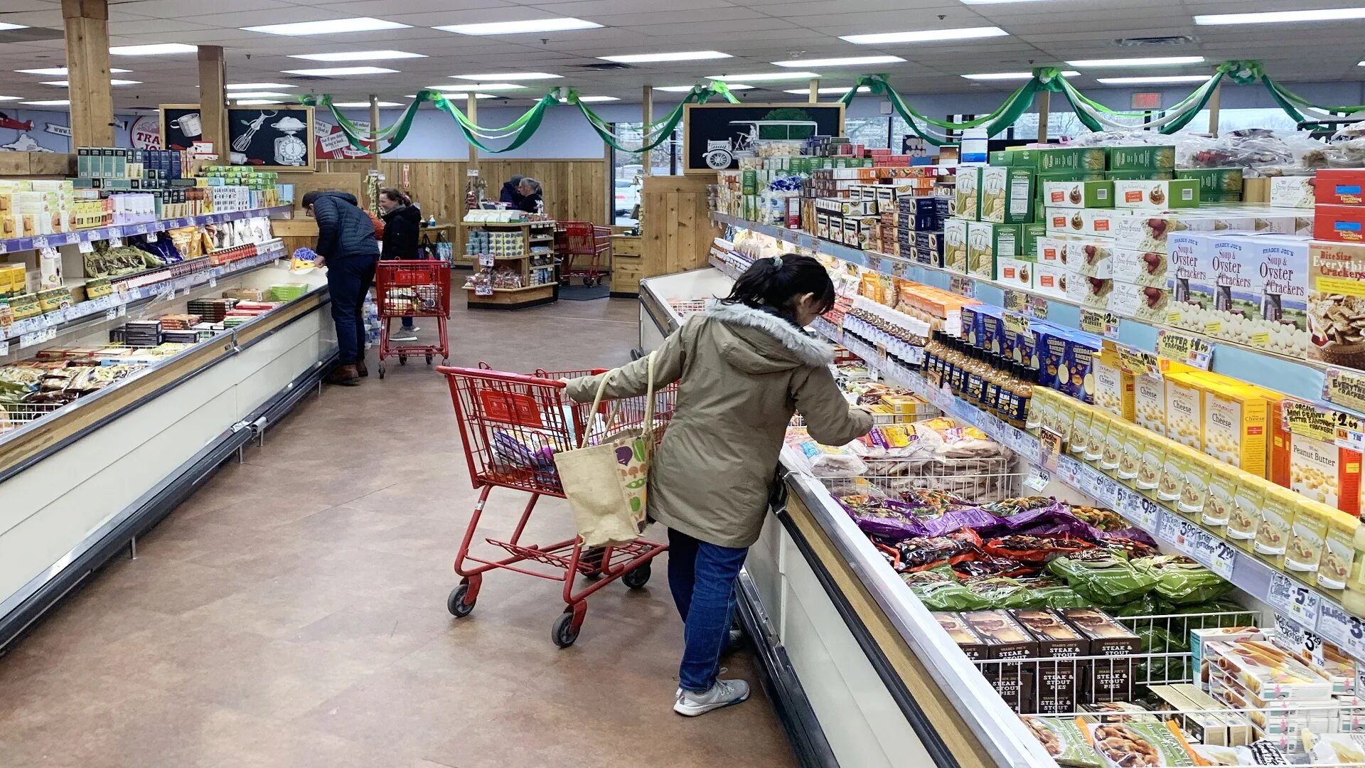 Markets shop ru. Grocery. Малайзия рынок. ЛВМХ продукты. Шоппинг Малайзия.