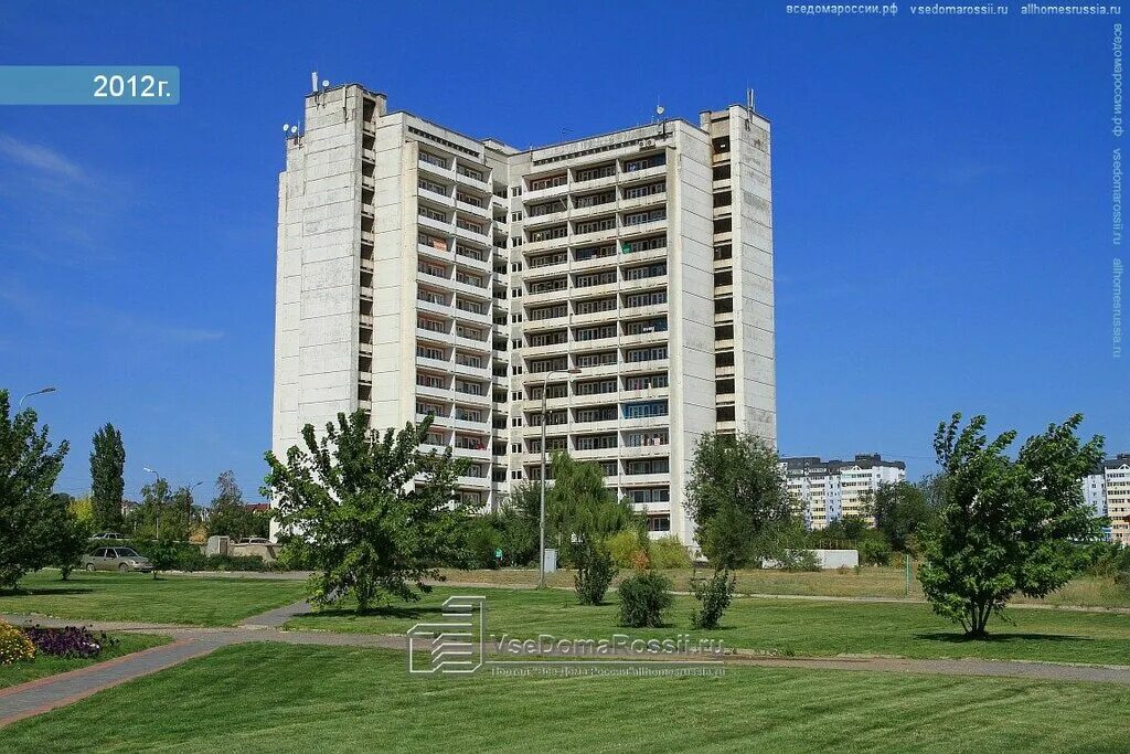 Проспект университетский 100 волгоград. Волгоградский государственный университет аллея. Волгу 22 университет. Общежитие волгу внутри. Вгу волгоград.