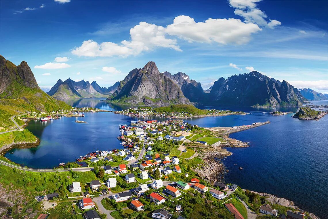 Какая красивая страна. Лофотенские острова, Норвегия. Деревня Рейне Норвегия. Деревня Рейне Норвегия Лофотенские острова. Норвегия тур Лофотенские острова.