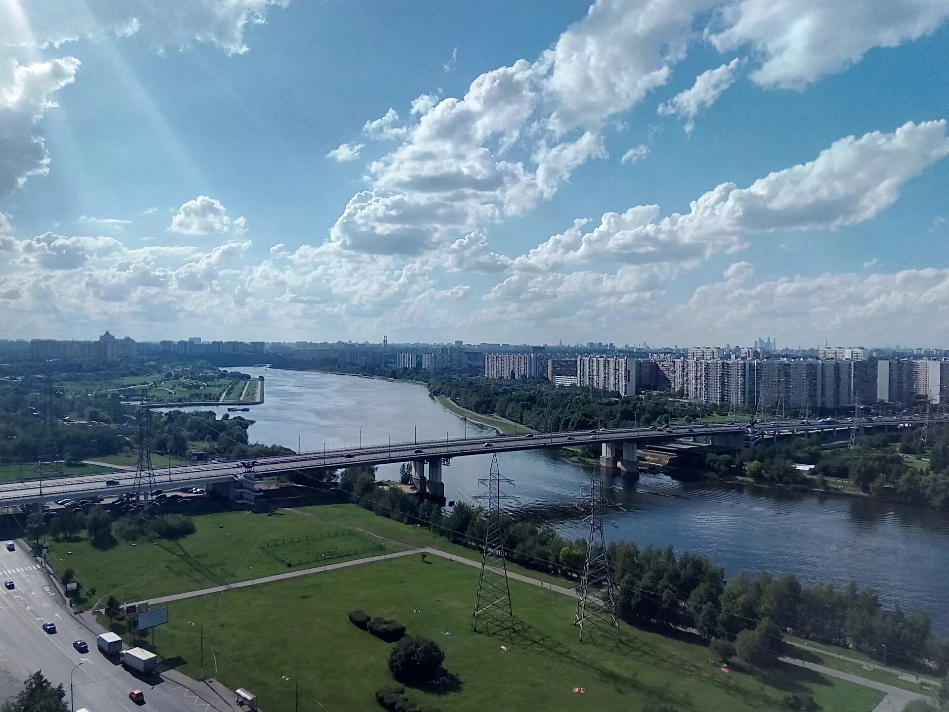 Рядом братеево. Мост марьино братеево. братеево москва.