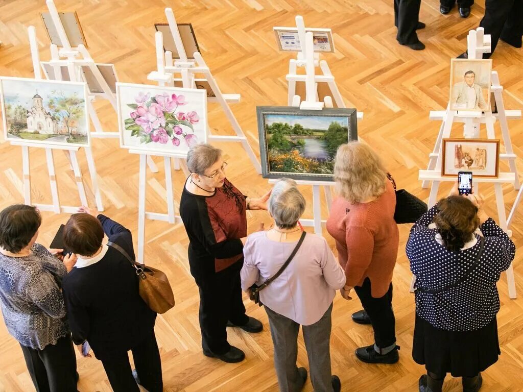 Центр Московского долголетия ВДНХ. Проект мэра Москвы Московское долголетие. Художественная выставка на ВДНХ. Московское долголетие ВДНХ. Долголетие вднх