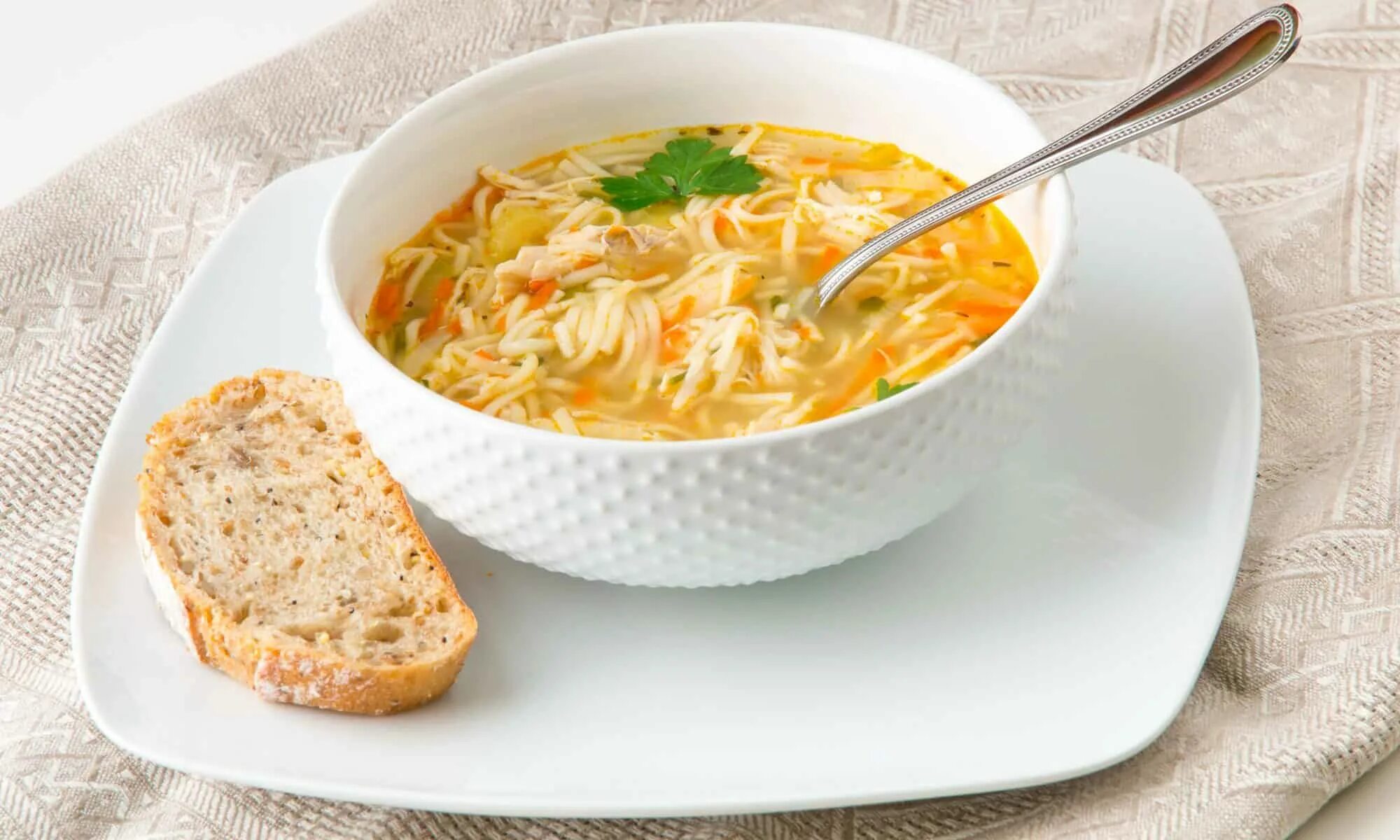 Суп с макаронами и мясом. Суп с макаронами и мясом