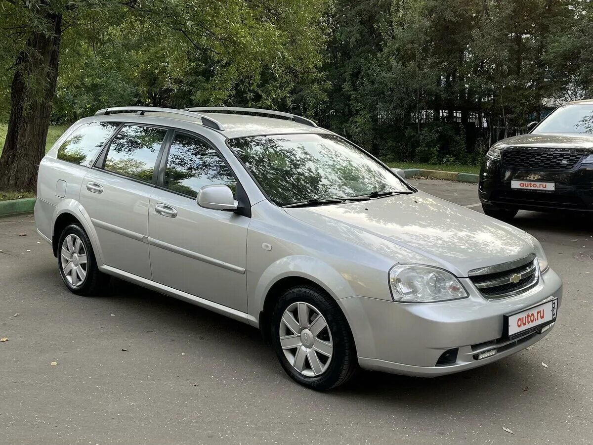 Шевроле Лачетти универсал 2011. Chevrolet Lacetti (2004 - 2013) универсал. Серебристая Лачетти универсал 2011. Шевроле Лачетти универсал 2011 года. Универсал 2011 цена