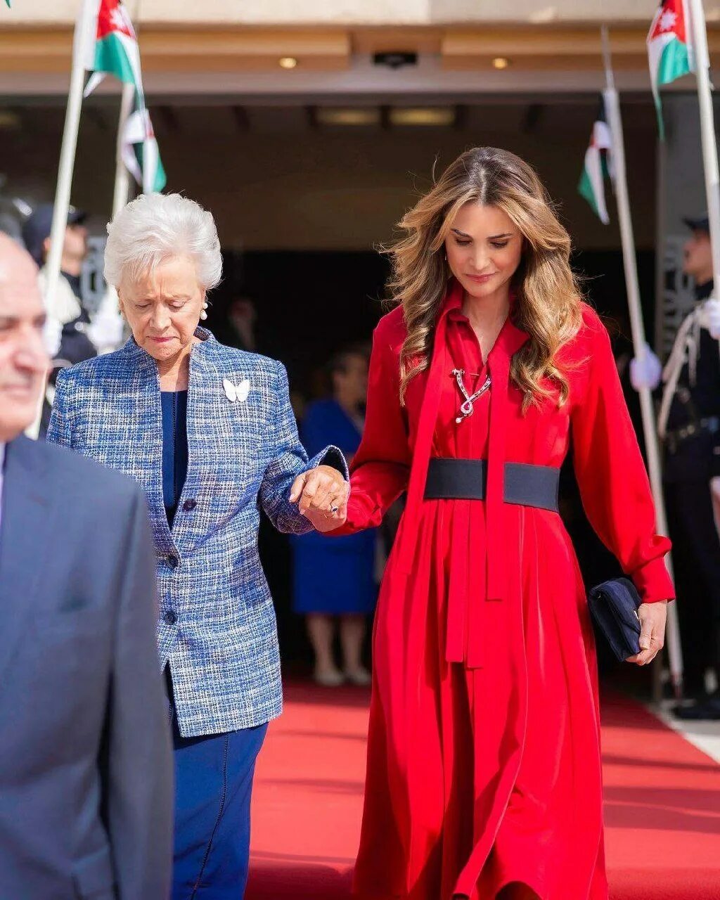 Принцесса муна. Рания Королева Иордании. Королева Иордании 2022. Рания Королева Иордании 2022. Королева Иордании Рания Наряды.