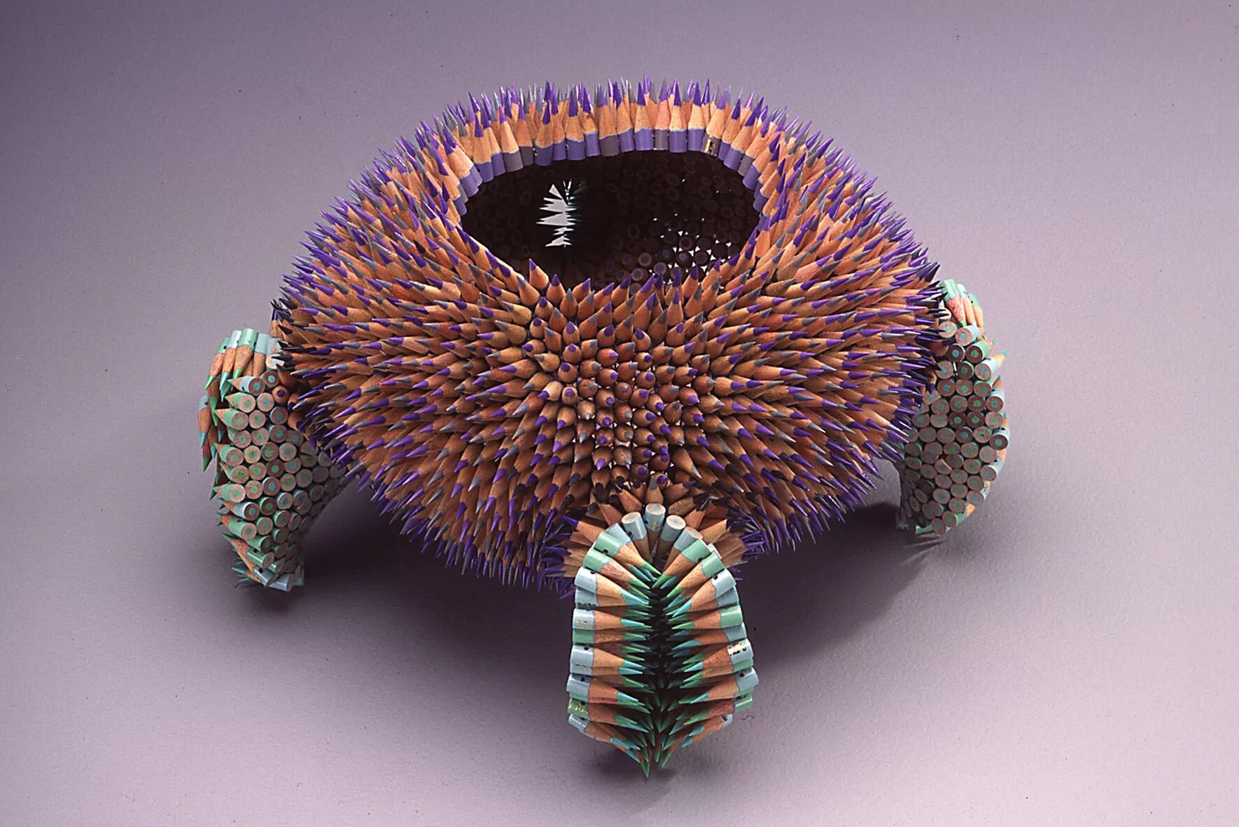 Фигурки из карандашей. Далтон гетти. Скульптуры из грифеля карандаша салават фидаи. Салават фидаи карандаши. Фигурки из карандашей.