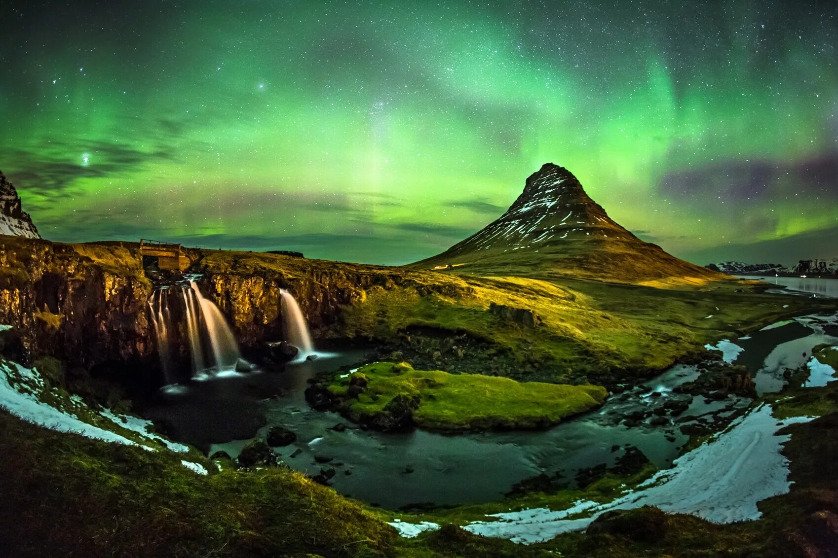 Киркьюфетль (Kirkjufell), Исландия. Киркьюфелл, Исландия Северное сияние. Гора Киркьюфетль. Исландия Рейкьявик природа. Исландия какая европа