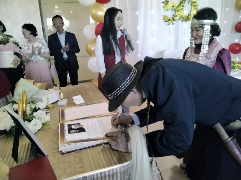 Загс якутск на кирова. Загс города якутск. Загс саха. Загс саха. Загс якутск на кирова.