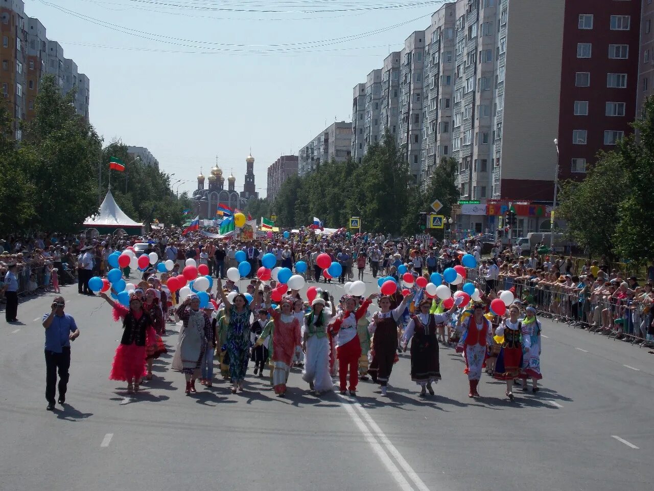 Дружбы народов 30. Праздник дружбы народов в Нижневартовске. Нижневартовск дружбы народов Самотлорские. Дружбы народов 25 Нижневартовск. Дружбы народов 30б Нижневартовск.