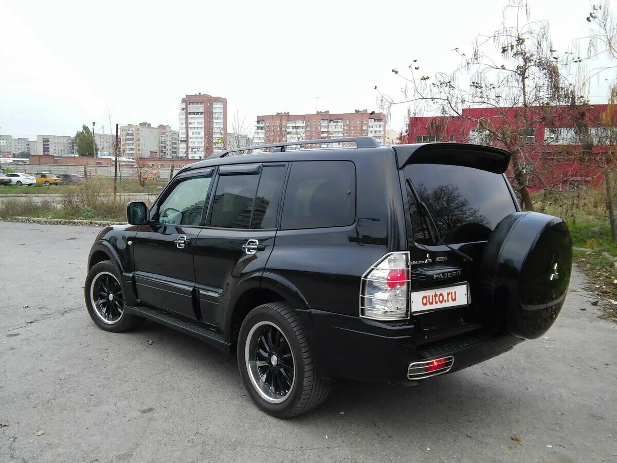 Pajero черный. Митсубиси Паджеро 2006 черный. Pajero 3 черный. Митсубиси Паджеро 3.5 черный. Mitsubishi Pajero 3 Door черный.