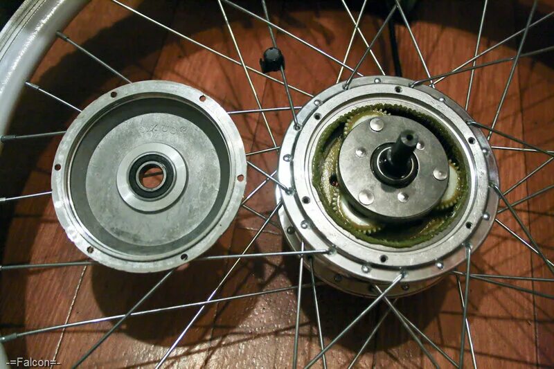 снять мотор колесо