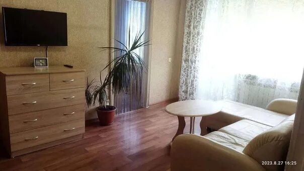 Снять квартиру новосибирск дзержинского недорого. Дзержинского 22. Дзержинского 33/1. Индустриальная д. Вокзальное шоссе 43 керчь.