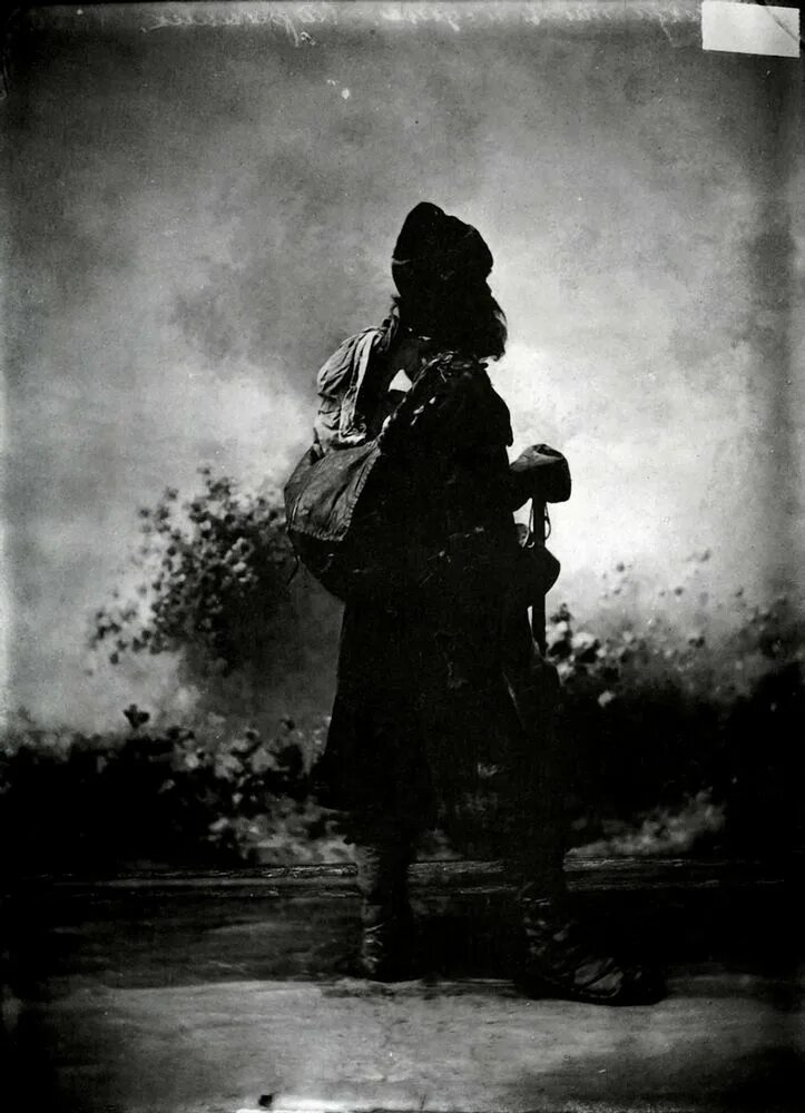 Другой душой избранник странник. Странник. странник фото. странник фотосессия. скиталец.