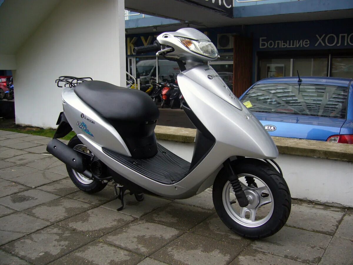 Honda dio af 68