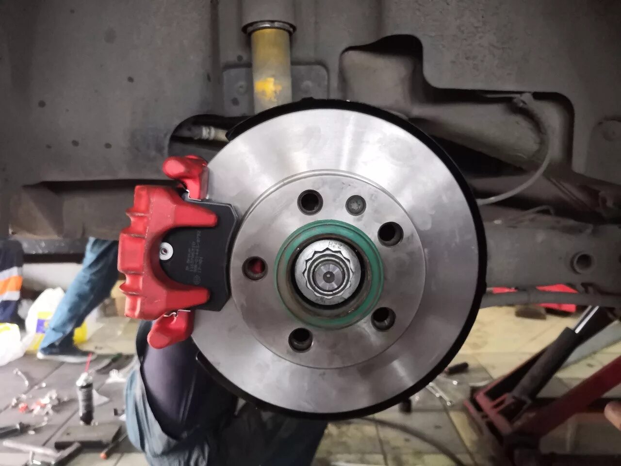 Задние тормозные диски поло. 0123-0110. Здт на поло 2014. Тормозной щиток поло седан. Задние тормозные диски поло.