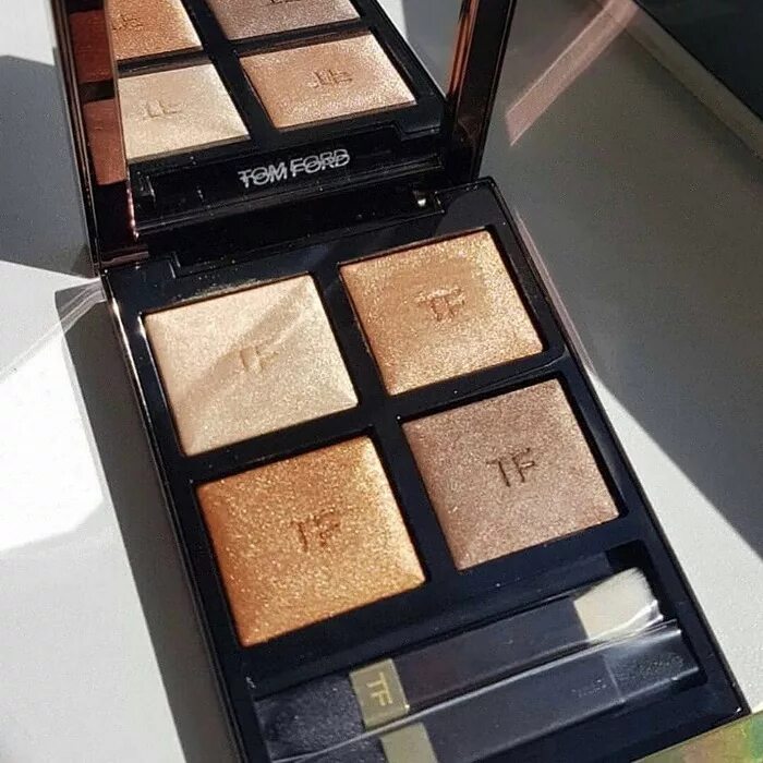 Купить тени тома форда. Suspicion Tom Ford тени. Палетка Tom Ford suspicion. Tom Ford Palette. Том Форд палетка теней.