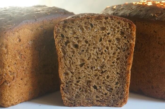 Хлеб ржано-пшеничный Альпийский. Хлеб ржано пшеничный заварной. Ржано-пшеничный хлеб ржано-пшеничный хлеб. Ржано-пшеничный хлеб Купеческий. Ржаной хлеб смесь