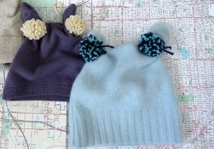 Шапки из старых свитеров. Вещи из старого свитера. Что можно сшить из шапки. Шапка из старого свитера. Переделки из старых вязаных шапок.