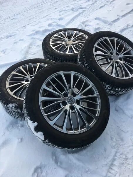 Литье на зиму. Зимние колеса toyo 21 радиус. 225/60 r16 литье срезиной зимние. зимние колеса на панамеру. литье и зимняя резина 215/55/17.
