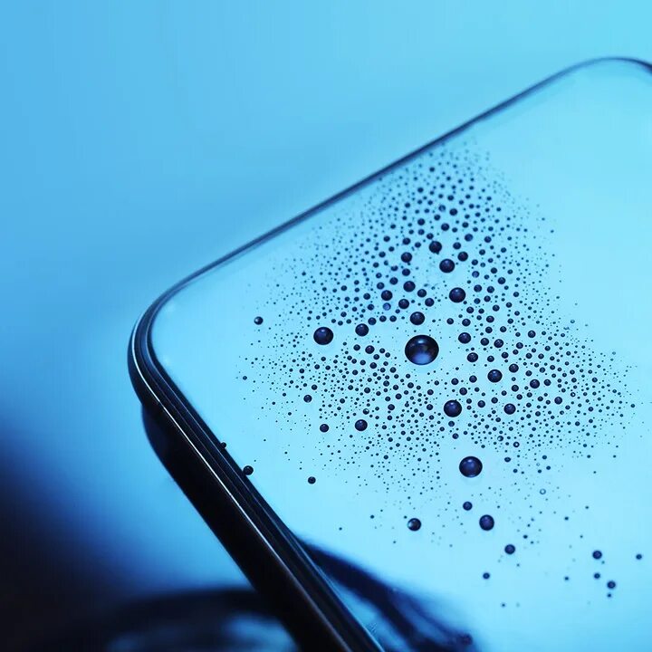 Плюсы пленки на телефон. Hydrogel Protector iphone. Гидрогелевые пленки на телефон. Гидрогель для телефона. Защитная плёнка на телефон гидрогель.