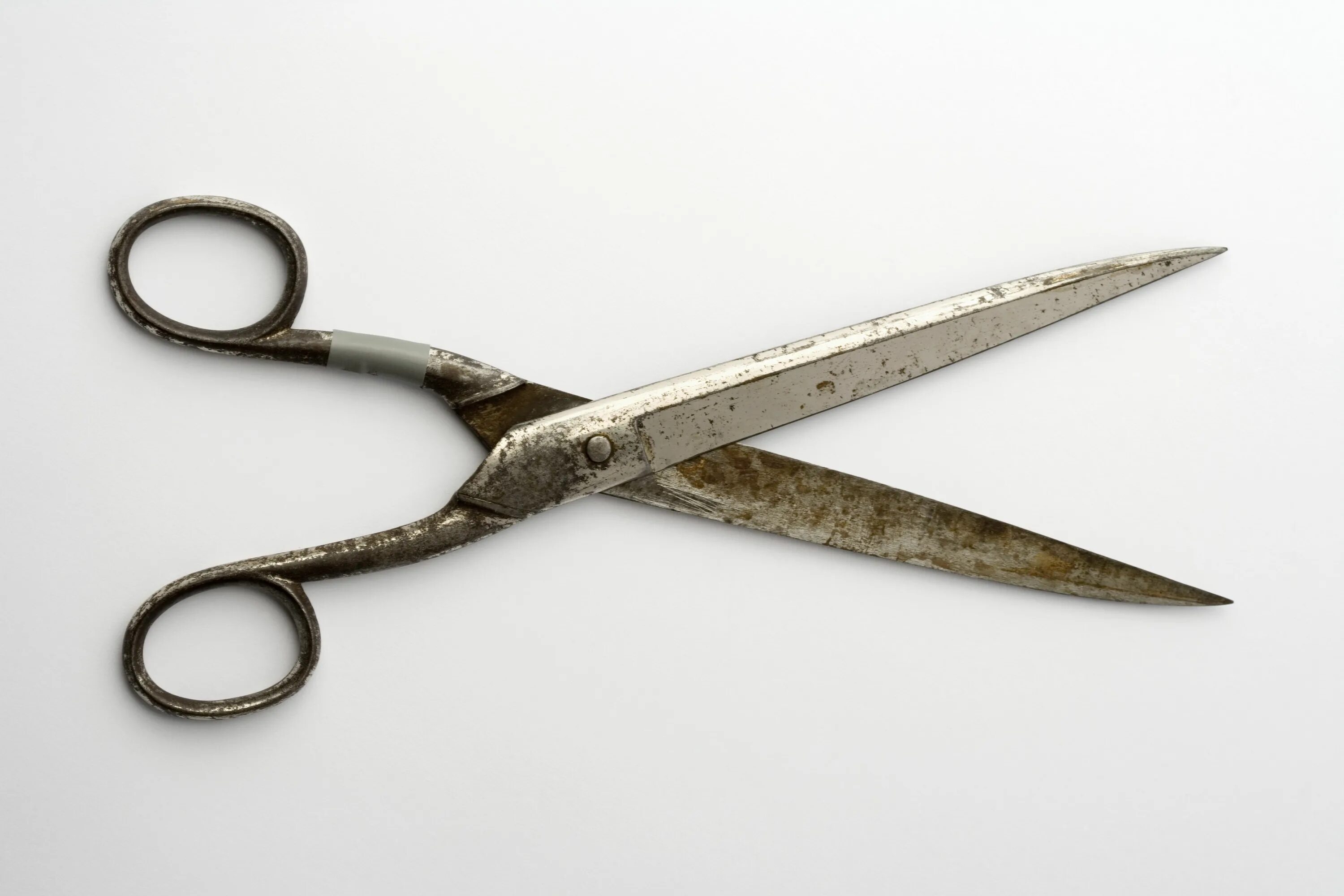 A pair of scissors