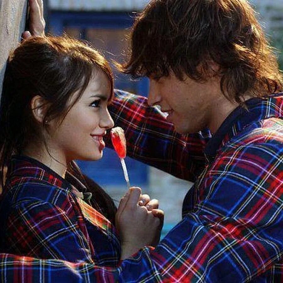 Плохой парень и хорошая девушка. Влечение к подросткам. Понравилась девушка. Зак эфрон с девушкой. Свободные footloose, 2011.