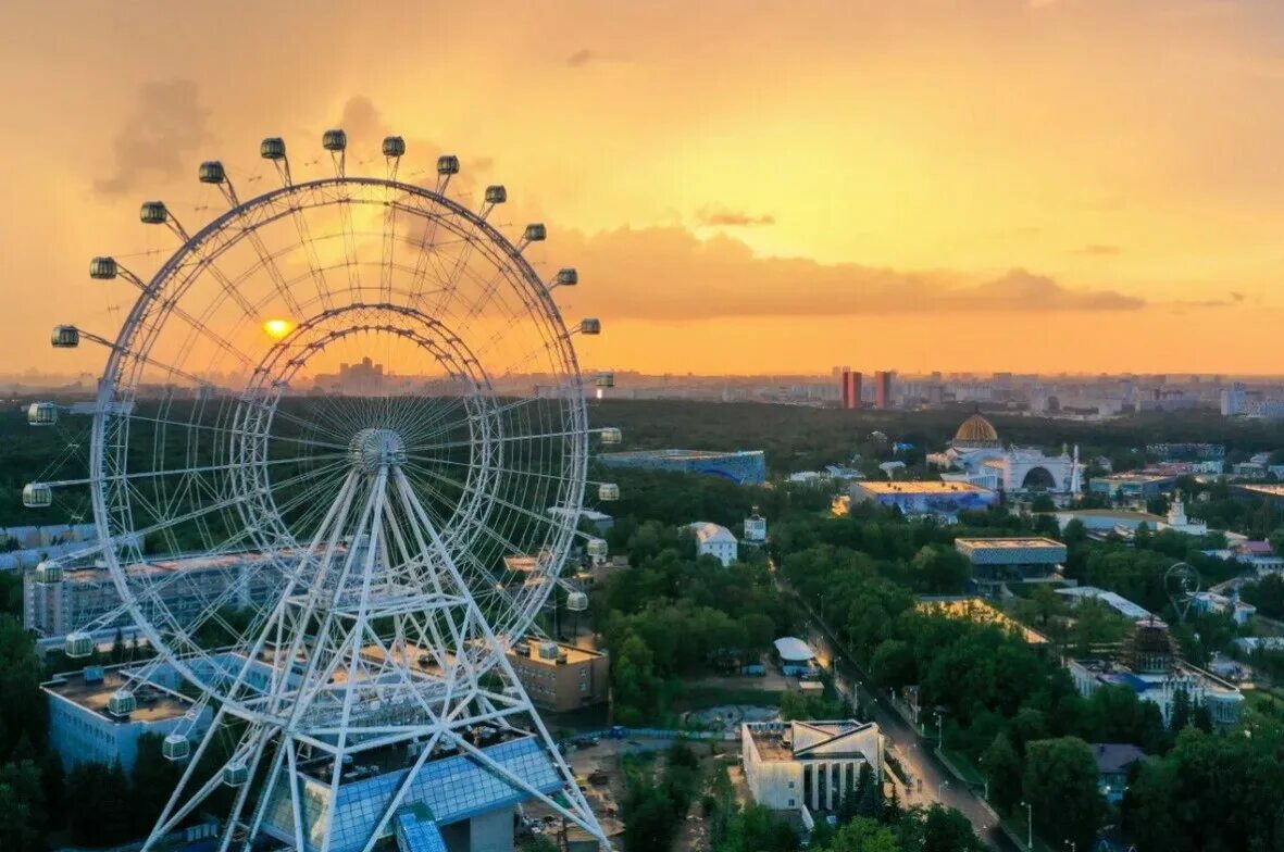 парк культуры набережные челны колесо обозрения. колесо обозрения вднх высота. колесо обозрения вднх высота. колесо обозрения вднх высота. аттракцион солнце москвы.