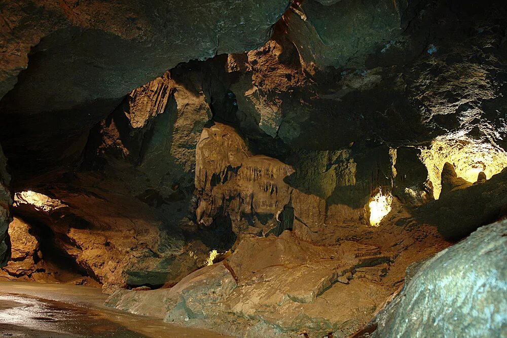 красная пещера крым мамонтенок. гора фрэгглов мультсериал 1983–1987. красная пещера в крыму. красная пещера кизил-коба. пещера шульган-таш в башкирии.