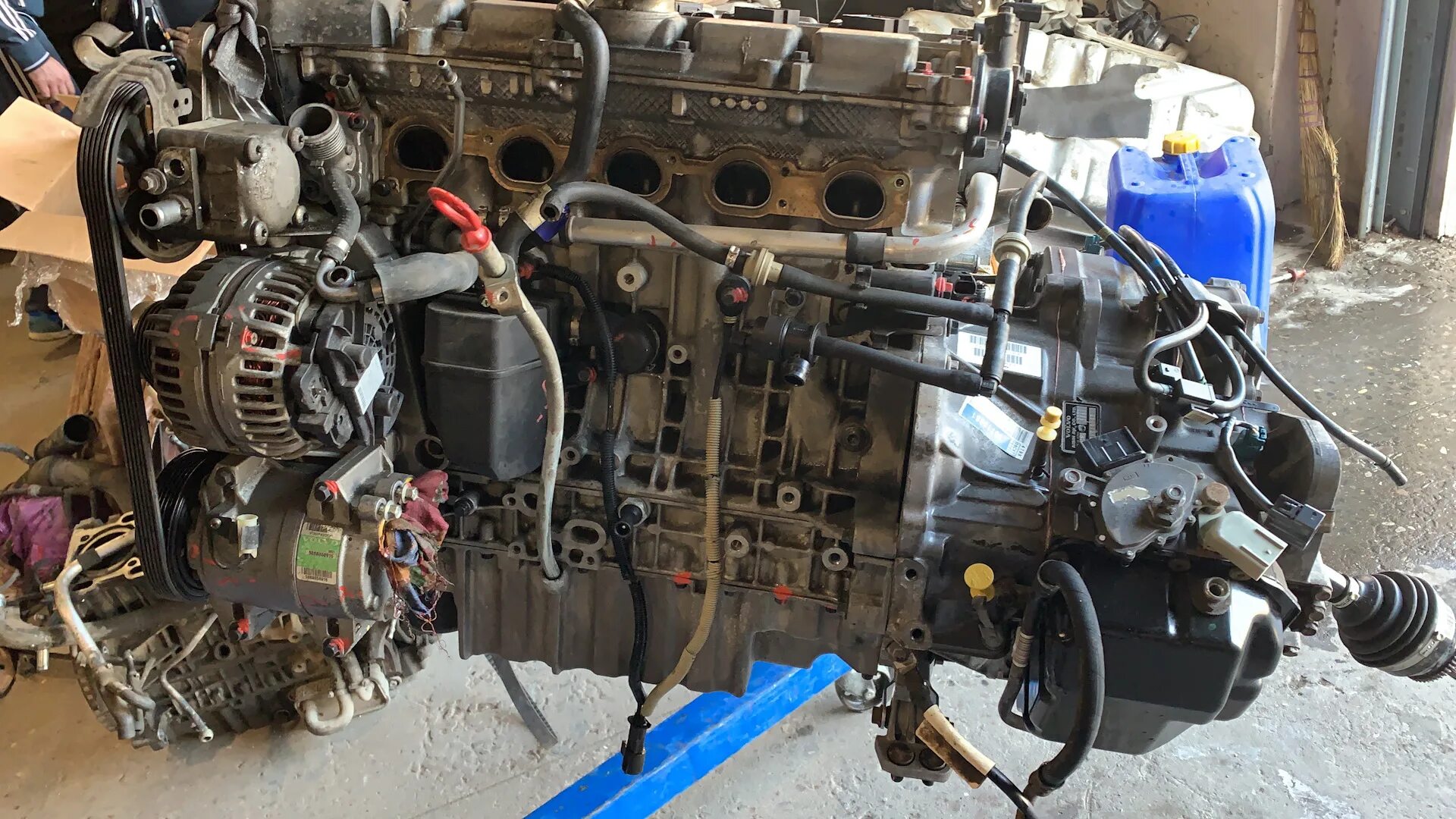 Замена двигателя на другой. Двигатель volvo xc90. xc90 2.5t. двс вольво хс90 д5. замена двигателя вольво xc90 дизель.