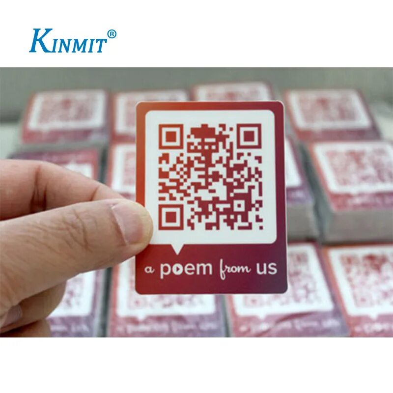 Подарочный qr код. Наклейка с qr кодом. наклейки для qr кодов. красивые наклейки с qr кодом. стикер с qr кодом на упаковке.
