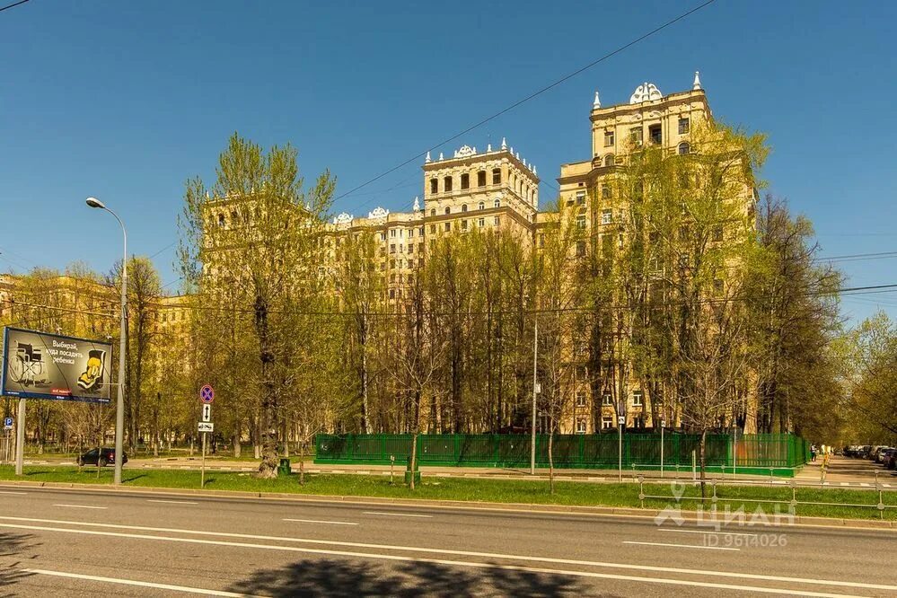 Ломоносовский пр кт. Дом преподавателей МГУ на Ломоносовском проспекте. Ломоносовский проспект 14. Дом преподавателей МГУ Ломоносовский 14. Дом на Ломоносовском проспекте 14 преподавателей.