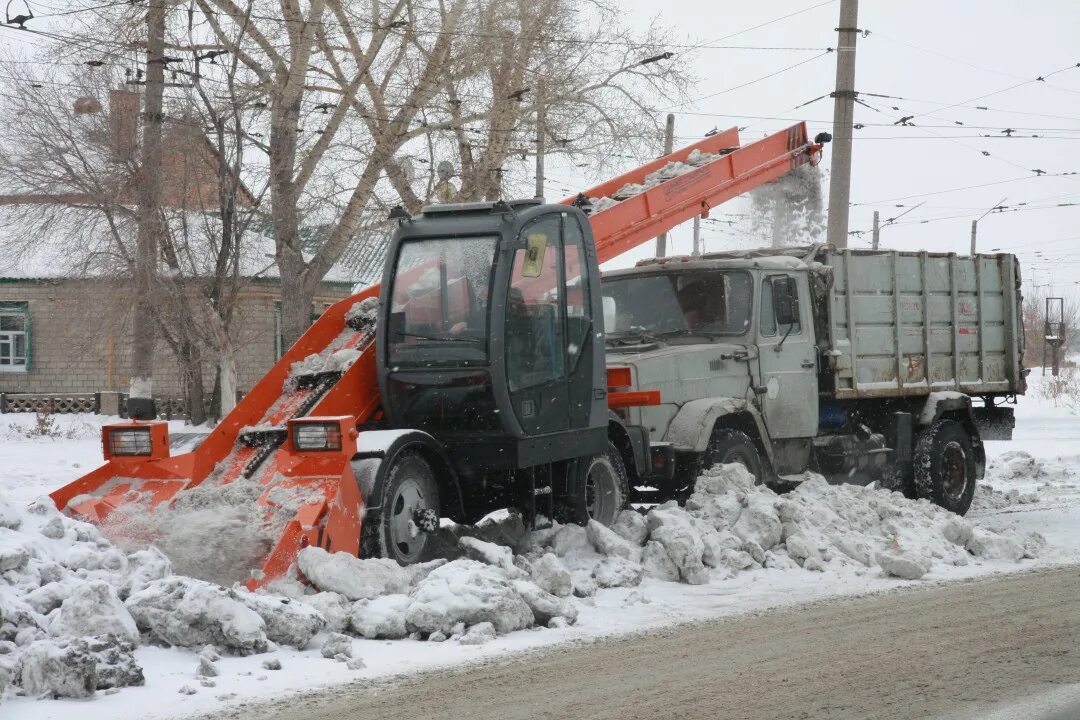 снегоуборочная техника снегопогрузчик лаповый. золотые ручки уборка снега. золотые ручки снегоуборочная машина. машина для уборки снега ткм 187. золотая ручка снегоуборочная техника.