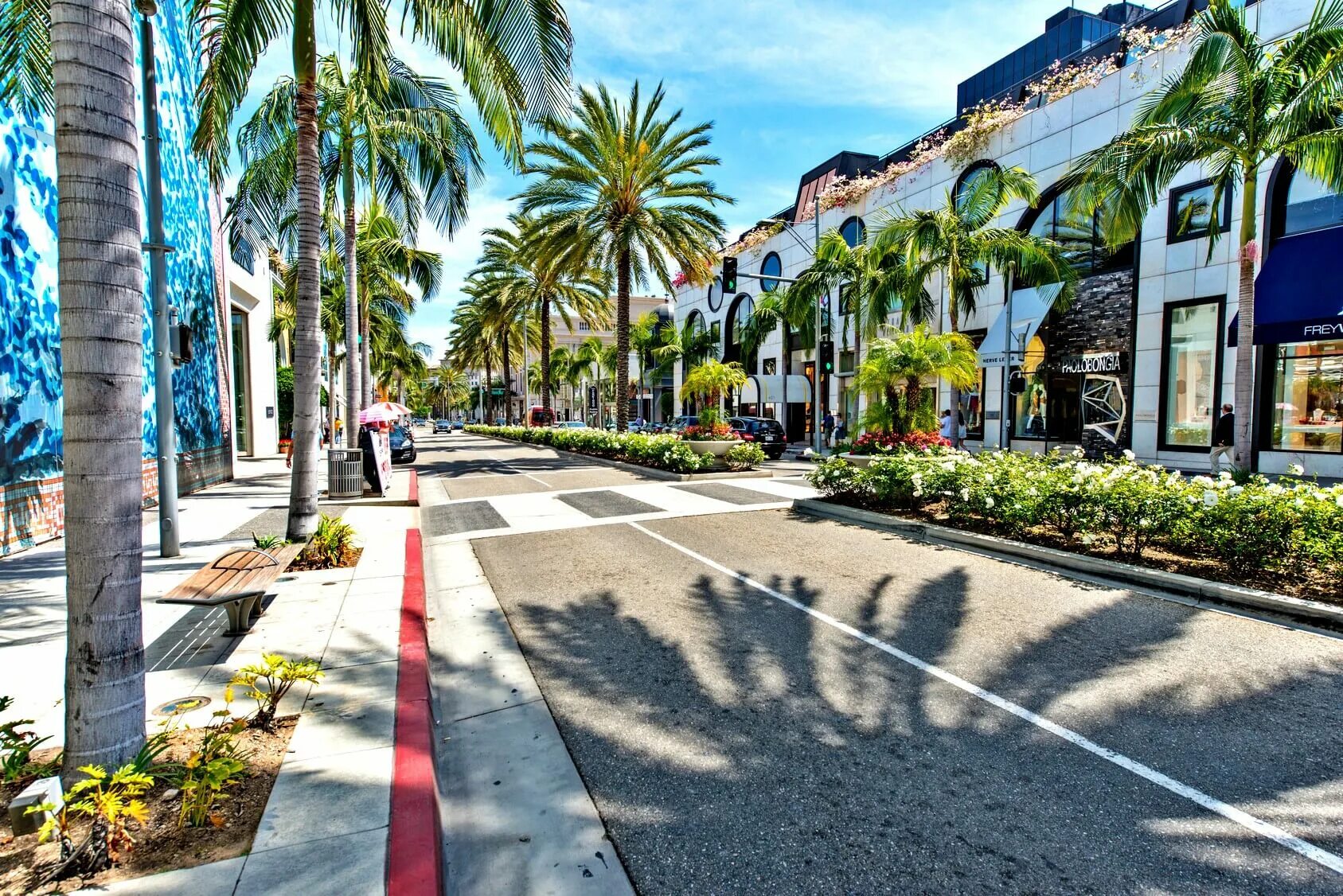 Los angeles street. Лос Анджелес Беверли Хиллс. Лос Анджелес улица Беверли Хиллз. Беверли Хиллз район в Лос Анджелесе. Родео драйв Лос Анджелес.