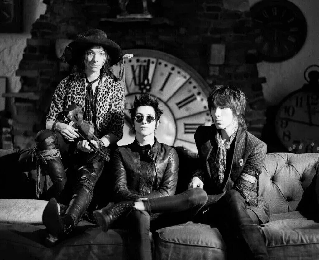 Пал групп. Palaye Royale. Солист группы Palaye Royale. Palaye Royale 2023. Royale Royale группа.