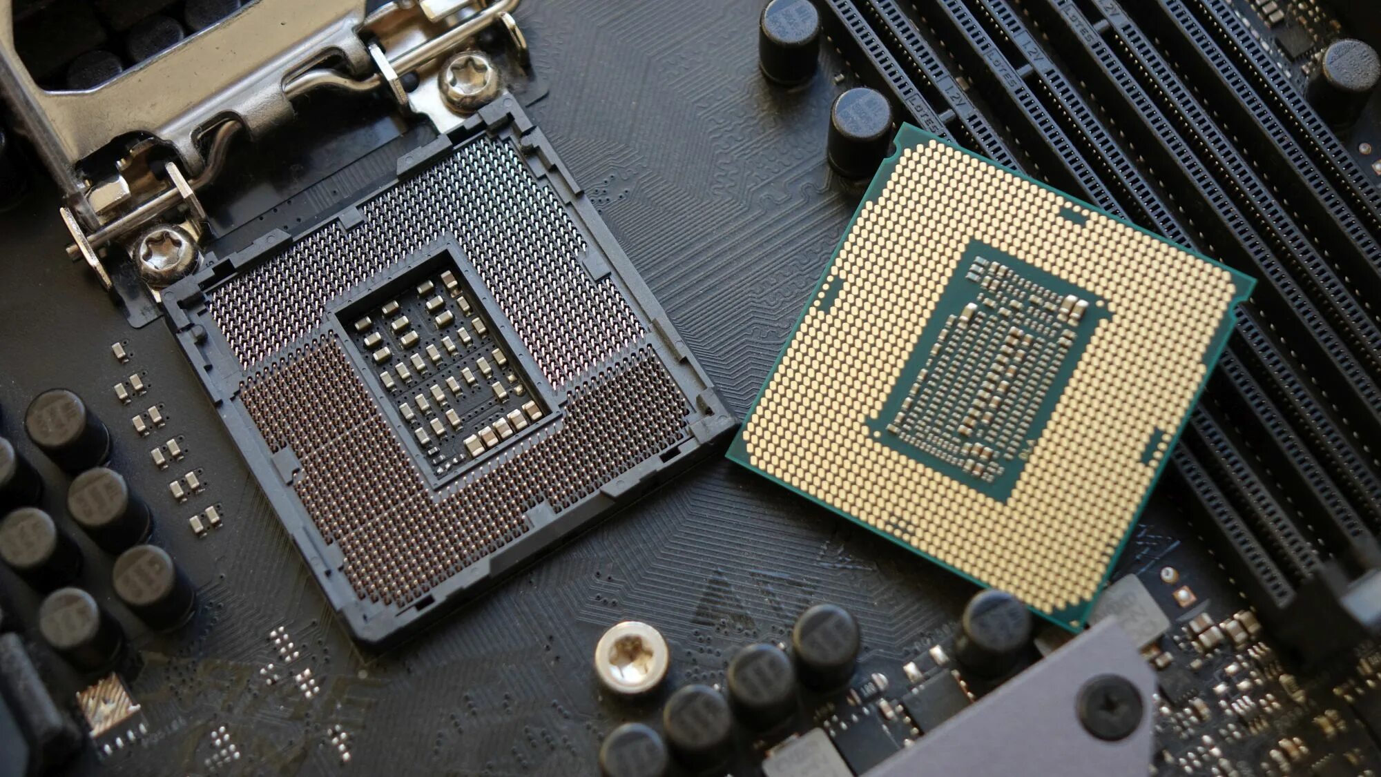 9700k сокет. LGA 1200 i7. I7 процессор сокет 1200. I7 9700k.