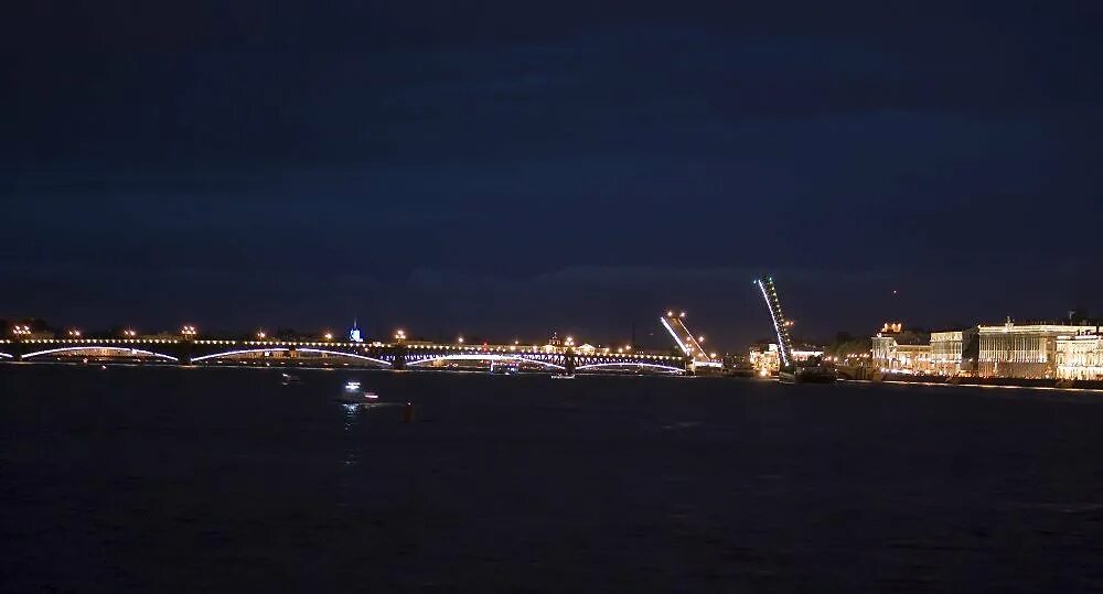 Попадаешь в его сети пропадаешь навсегда. Попадаешь в его сети пропадаешь навсегда