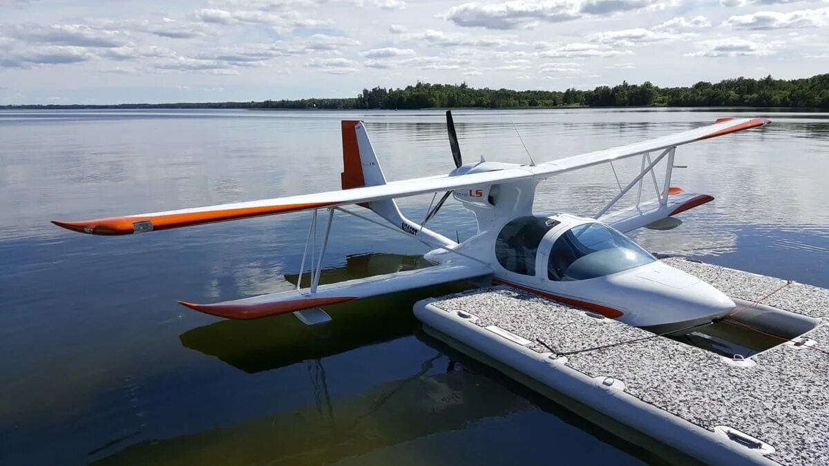 Гидросамолет идущий по воде является. Самолет super petrel ls. гидросамолет petrel. гидросамолет супер петрель. гидроплан пайпер.
